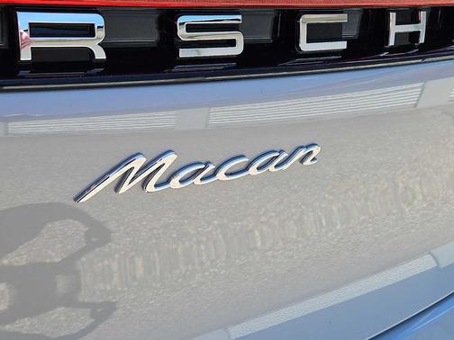Chalk 2026 Porsche Macan