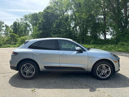 Dolomite Silver Metallic 2020 Porsche Macan S