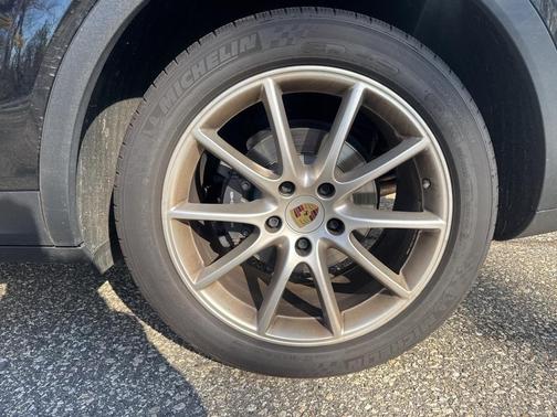 2019 Porsche Cayenne Base