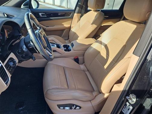 2019 Porsche Cayenne Base
