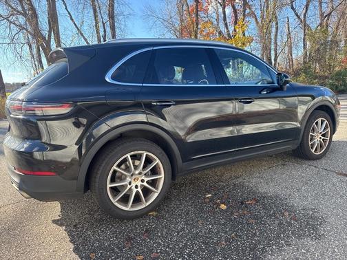 2019 Porsche Cayenne Base
