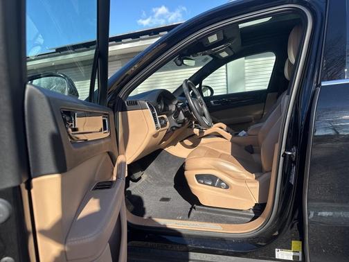 2019 Porsche Cayenne Base