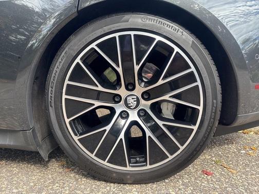 2020 Porsche Taycan Turbo