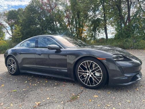 2020 Porsche Taycan Turbo