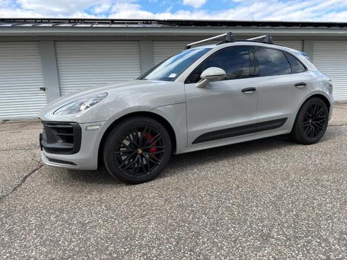 Chalk 2023 Porsche Macan GTS