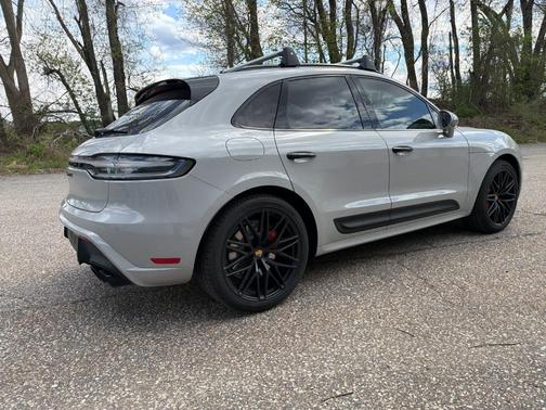 Chalk 2023 Porsche Macan GTS