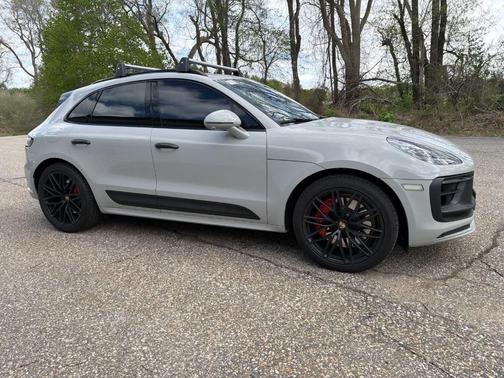 Chalk 2023 Porsche Macan GTS