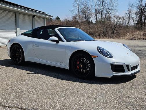 2019 Porsche 911 Targa 4 GTS