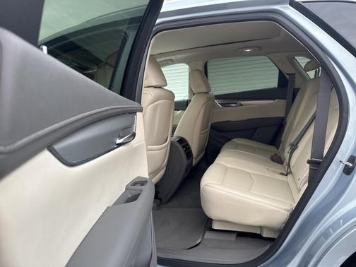 2017 Cadillac XT5 Premium Luxury