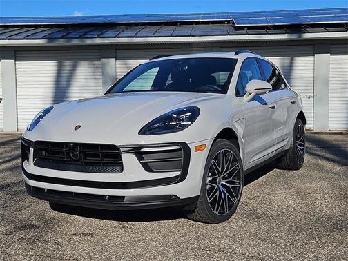 2026 Porsche Macan Base