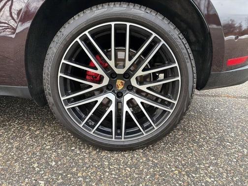 2023 Porsche Macan S