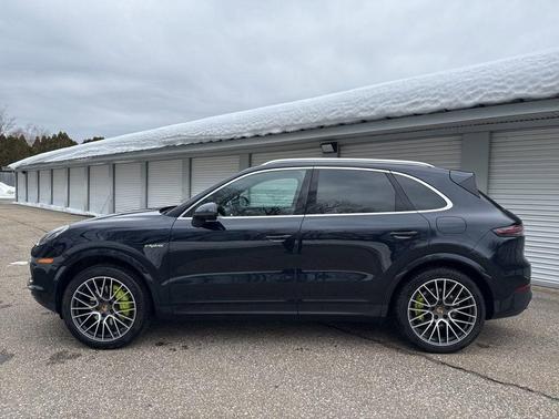 2020 Porsche Cayenne AWD