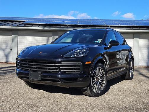 2022 Porsche Cayenne Platinum Edition