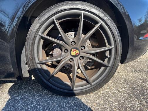 2019 Porsche 718 Cayman Base