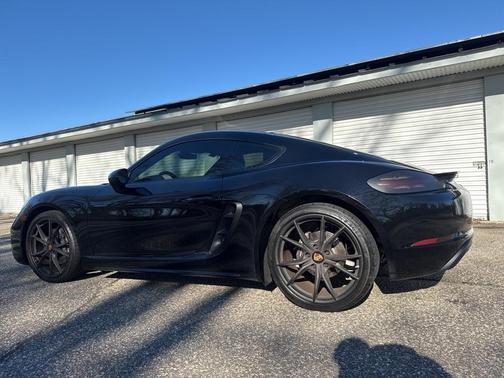 2019 Porsche 718 Cayman Base