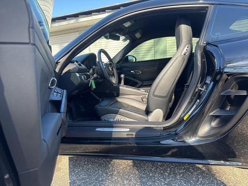 2019 Porsche 718 Cayman Base