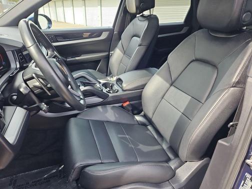 2024 Porsche Cayenne Base