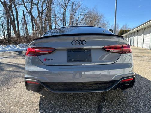 2024 Audi RS 5 2.9T
