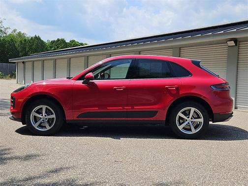 2021 Porsche Macan Base