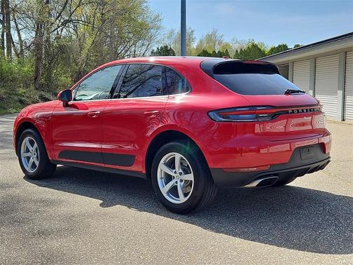 2021 Porsche Macan Base