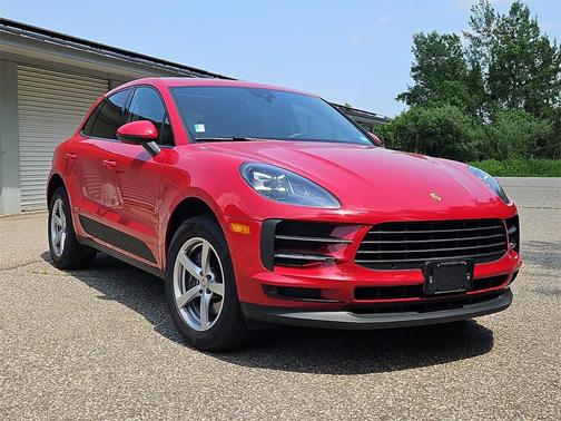 2021 Porsche Macan Base