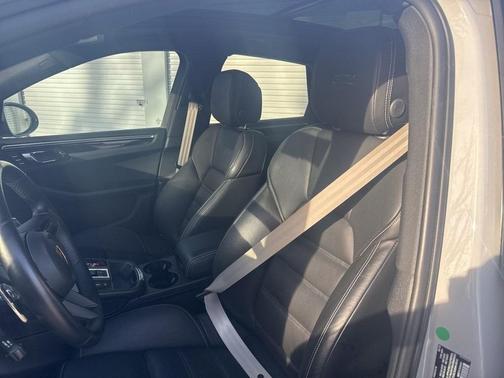 2023 Porsche Macan GTS