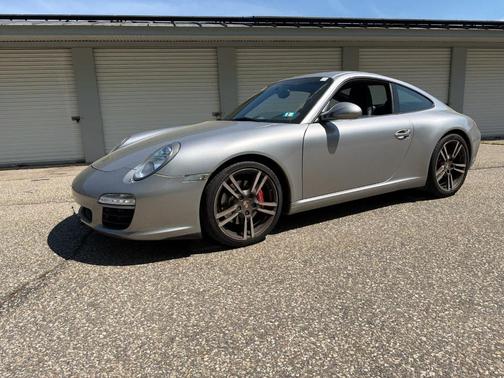 GT Silver Metallic 2012 Porsche 911 Carrera S