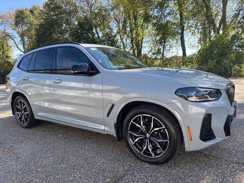 2024 BMW X3 M40i