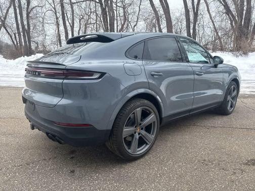 2024 Porsche Cayenne AWD