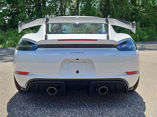 2023 Porsche 718 Cayman GT4 RS