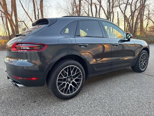 2018 Porsche Macan S