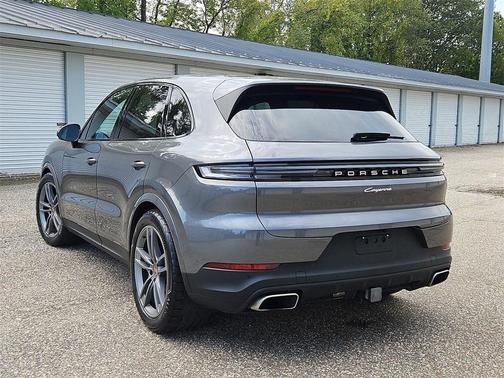 2025 Porsche Cayenne Base