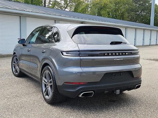 2025 Porsche Cayenne Base