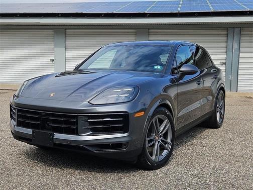 2025 Porsche Cayenne Base