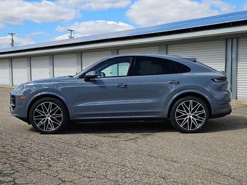 Arctic Grey 2025 Porsche Cayenne AWD