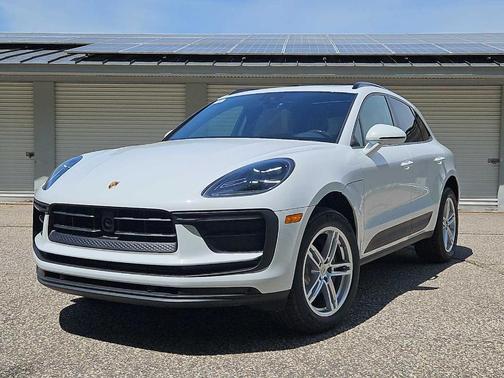 Carrara White 2026 Porsche Macan