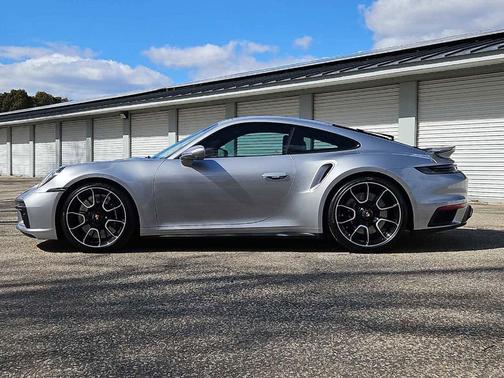 2024 Porsche 911 Turbo