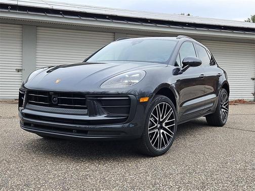 2026 Porsche Macan Base