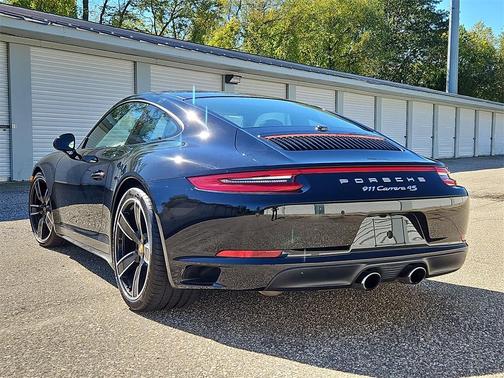 2017 Porsche 911 Carrera 4S