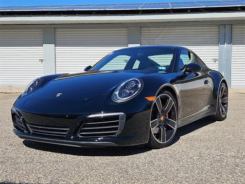 2017 Porsche 911 Carrera 4S