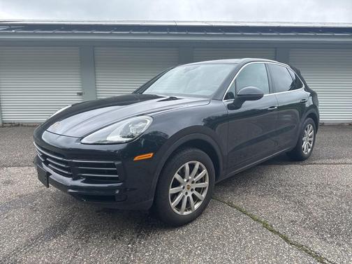 2021 Porsche Cayenne Base