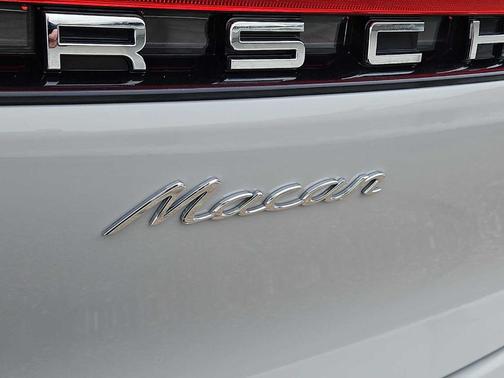 2025 Porsche Macan Macan