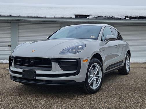2025 Porsche Macan 