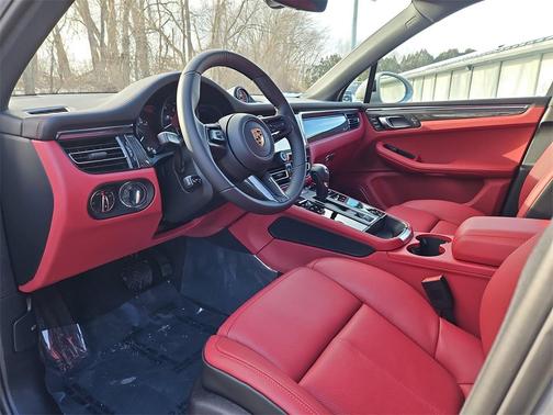 2026 Porsche Macan GTS