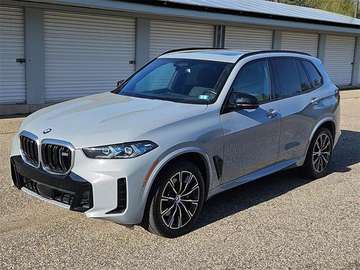 2024 BMW X5 M60i