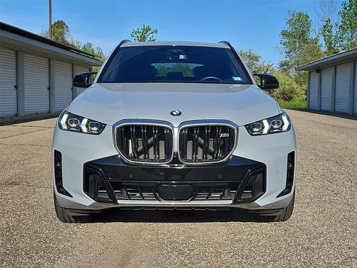 2024 BMW X5 M60i