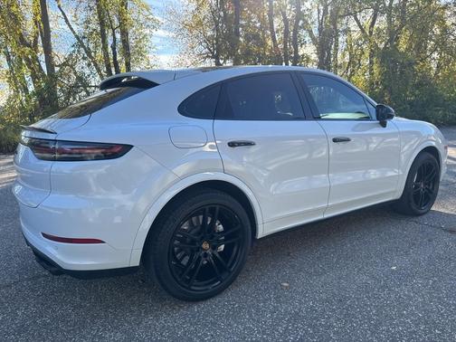 2020 Porsche Cayenne Turbo Coupe AWD