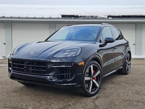 2025 Porsche Cayenne S