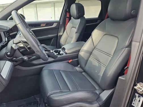 2025 Porsche Cayenne S