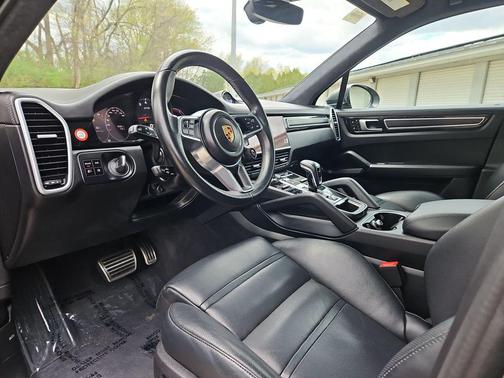Quartzite Grey Metallic 2021 Porsche Cayenne GTS